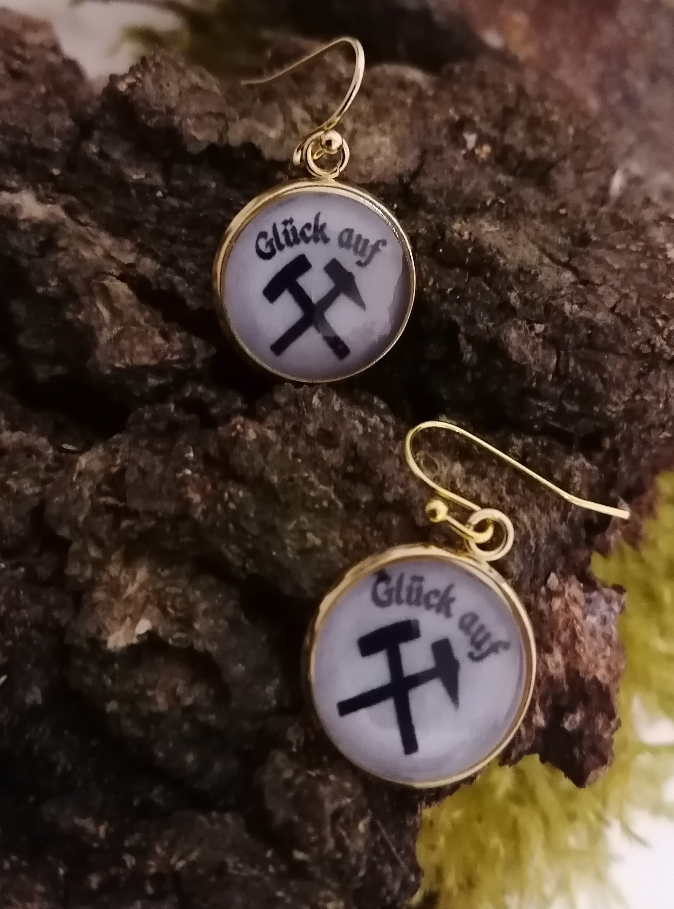 Ohrhaken Glück auf in grau/schwarz Ohrhaken Glück auf in grau/schwarz