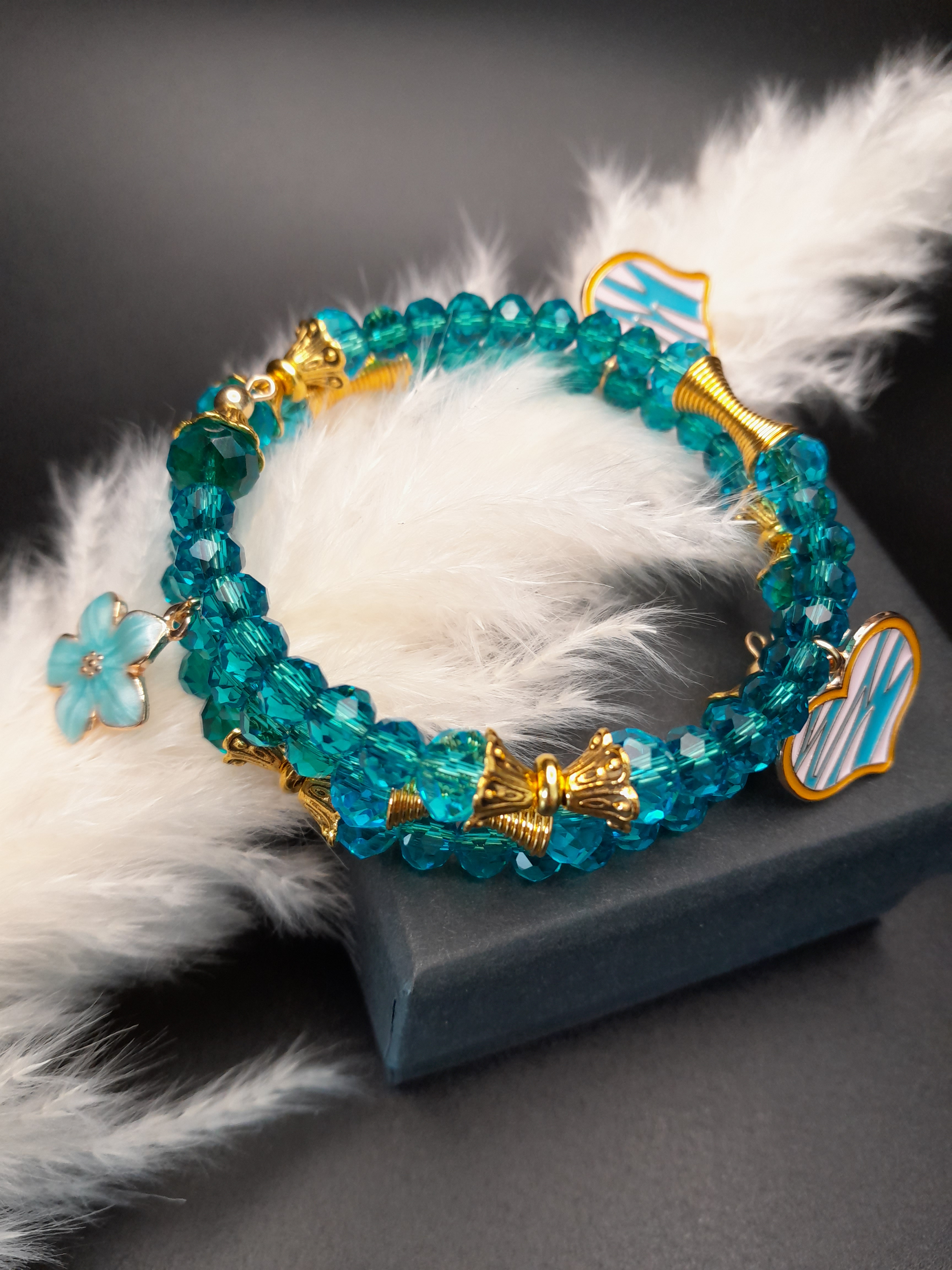 Armband mit Herz und Blüte Armband mit Herz und Blüte